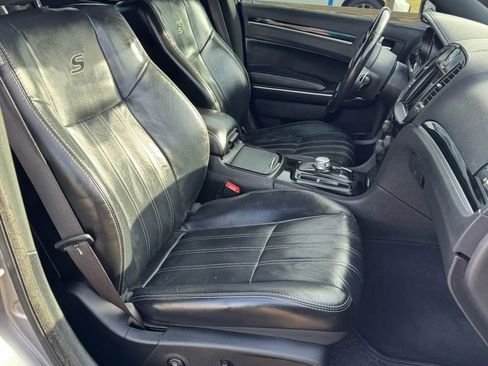 Used 2017 Chrysler 300 S image 11