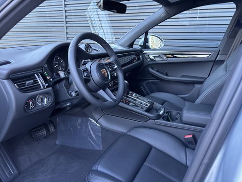 New 2026 Porsche Macan AWD/4WD image 10