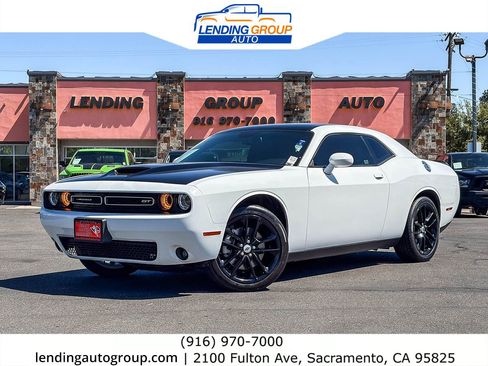 Used 2022 Dodge Challenger GT AWD/4WD image 1