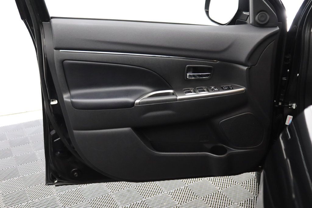 Used 2024 Mitsubishi Outlander Sport SE AWD/4WD image 16