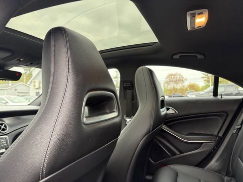 Used 2018 Mercedes-Benz CLA 250 4MATIC image 21