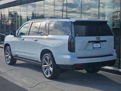 New 2026 Cadillac Escalade ESV Platinum Sport image 3