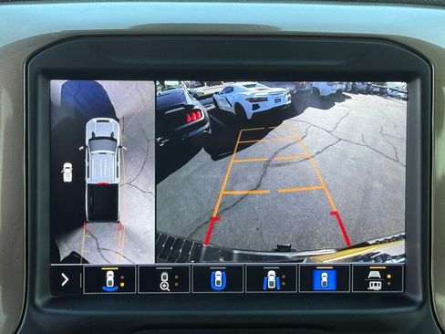 Used 2023 Chevrolet Silverado 2500 High Country w/ Safety Package II image 33