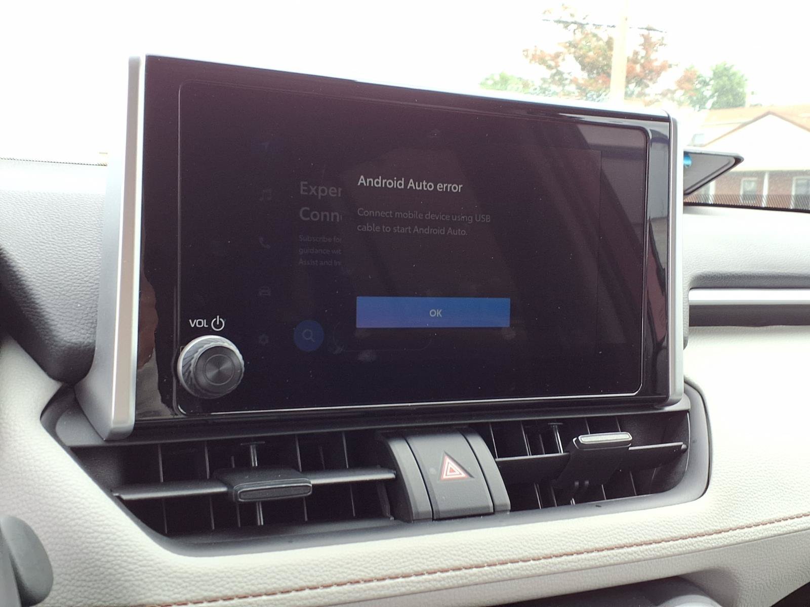 Used 2025 Toyota RAV4 XLE w/ Weather Package AWD/4WD image 14