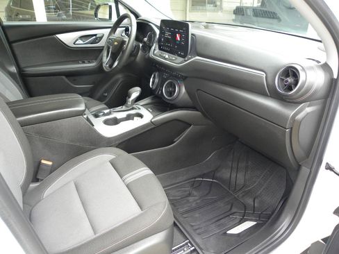 Used 2023 Chevrolet Blazer LT w/ Convenience Package FWD image 14