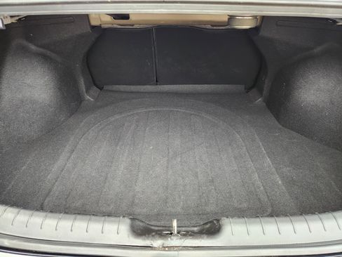 Used 2024 Hyundai Elantra Limited image 36