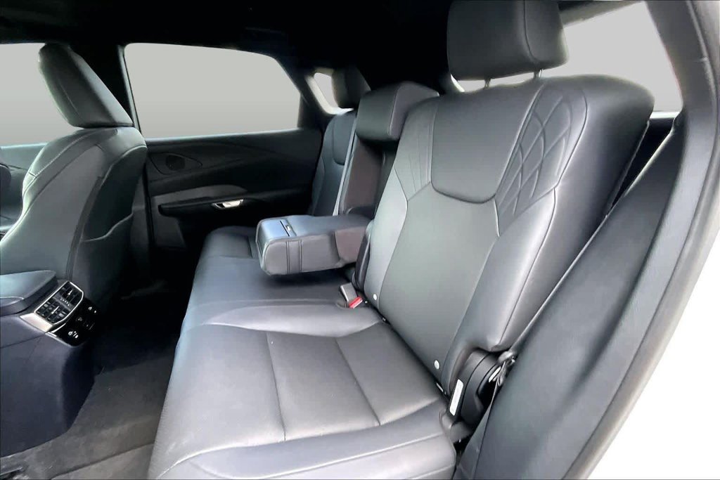 Used 2024 Lexus RX 350h w/ Accessory Package (Z1) AWD/4WD image 19