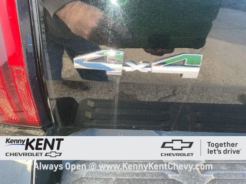 Used 2024 Toyota Tundra SR5 w/ SR5 Convenience Package image 9