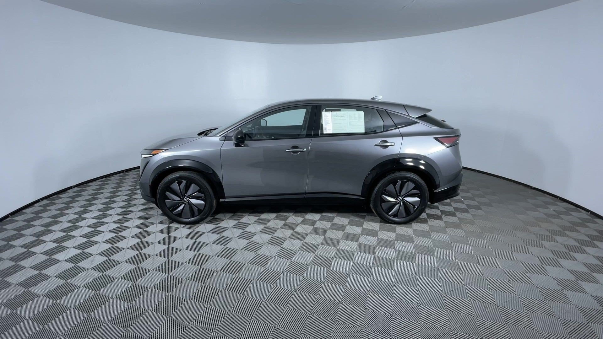 Certified 2024 Nissan Ariya AWD image 5