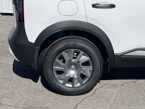 New 2026 Nissan Kicks S image 4