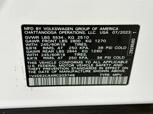 Used 2024 Volkswagen Atlas Cross Sport SE FWD image 33