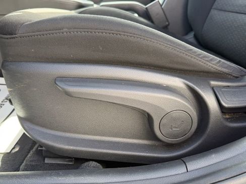 Used 2020 Hyundai Elantra SE w/ Cargo Package (C1) image 4