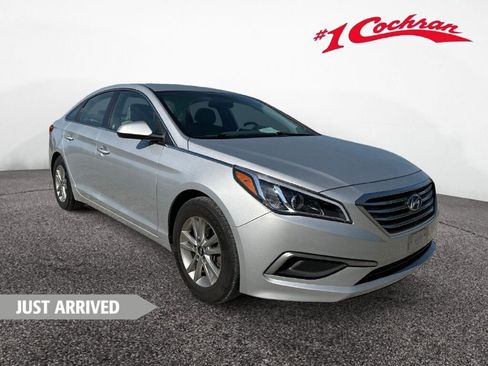 Used 2016 Hyundai Sonata SE w/ Cargo Package FWD image 1