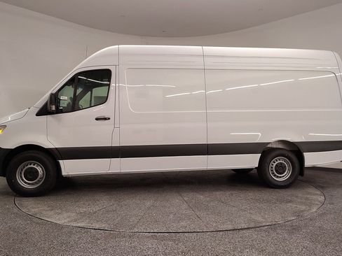 New 2026 Mercedes-Benz Sprinter 2500 image 2