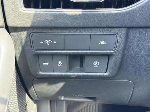 Used 2023 Hyundai Sonata SEL Plus w/ Preferred Accessory Package image 13