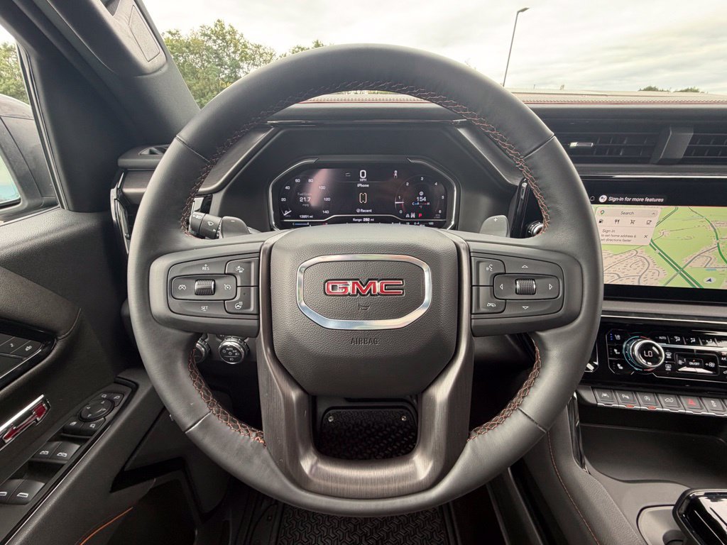 Used 2025 GMC Sierra 1500 AT4 w/ Technology Package AWD/4WD image 10