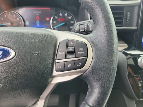 Certified 2024 Ford Explorer Limited w/ Limited Technology Package AWD/4WD image 25