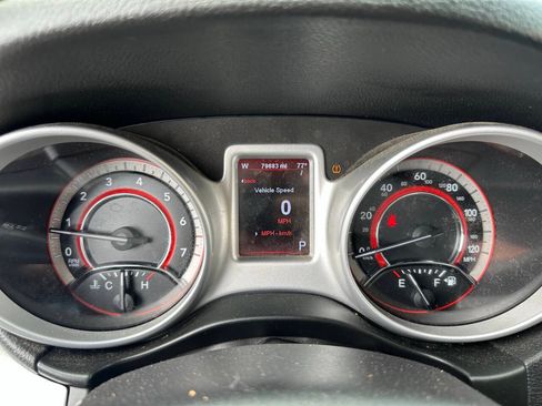 Used 2011 Dodge Journey Mainstreet w/ Safe & Sound Group FWD image 7