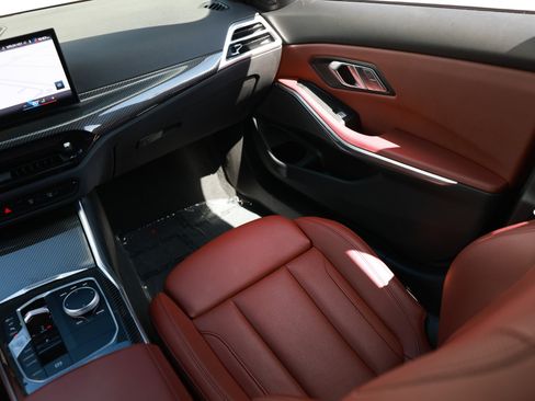 Used 2025 BMW M340i w/ Premium Package RWD image 27