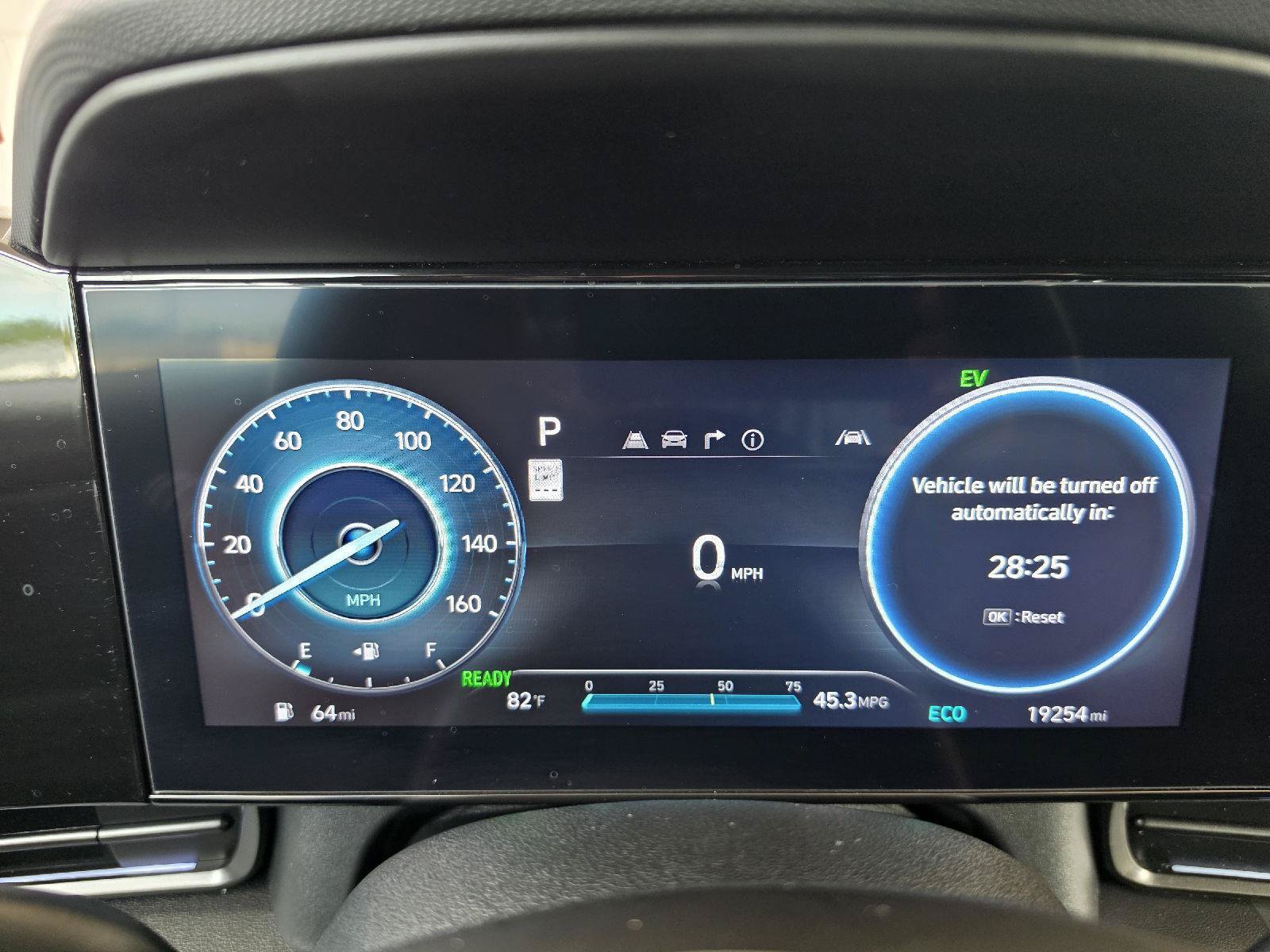Used 2025 Hyundai Elantra SEL FWD image 13
