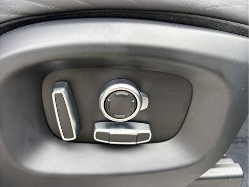 Used 2016 Land Rover Range Rover Long Wheelbase Supercharged image 48