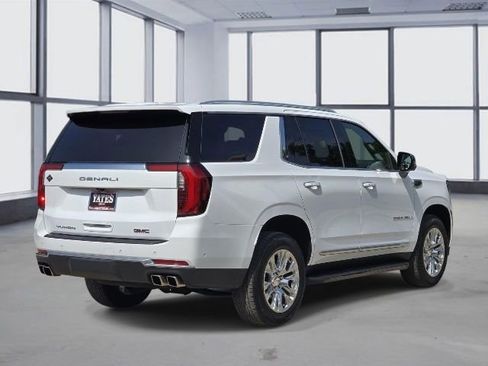 Used 2025 GMC Yukon Denali RWD image 6