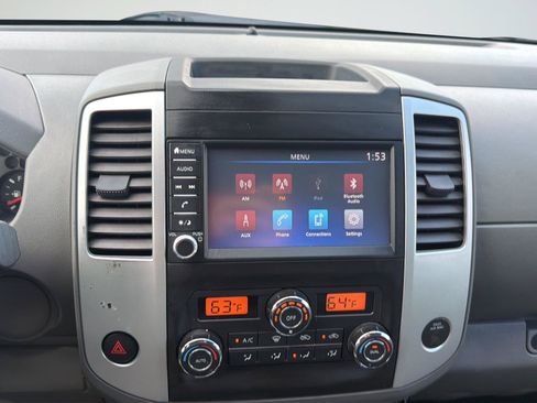 Used 2020 Nissan Frontier SV AWD/4WD image 15