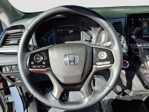 Used 2023 Honda Odyssey Touring image 24