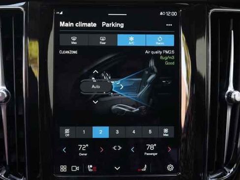 Used 2023 Volvo XC60 B5 Plus w/ Climate Package image 17