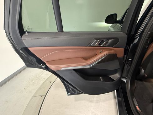 Used 2022 BMW X5 xDrive40i w/ Premium Package AWD/4WD image 56