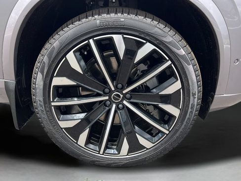 New 2026 Volvo XC90 B6 Plus w/ Protection Package Premier AWD/4WD image 25