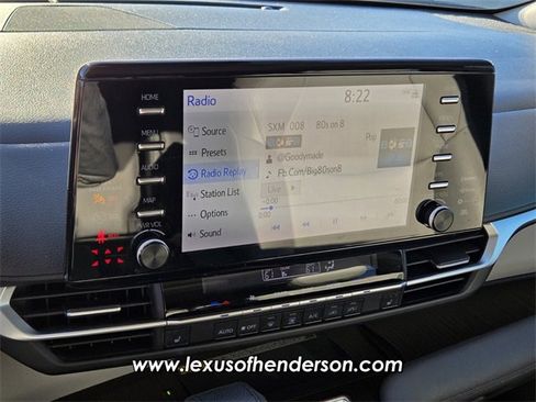 Used 2022 Toyota Sienna XLE image 24