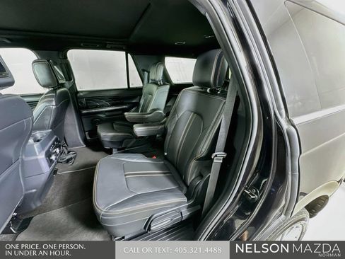 Used 2023 Ford Expedition Platinum AWD/4WD image 25