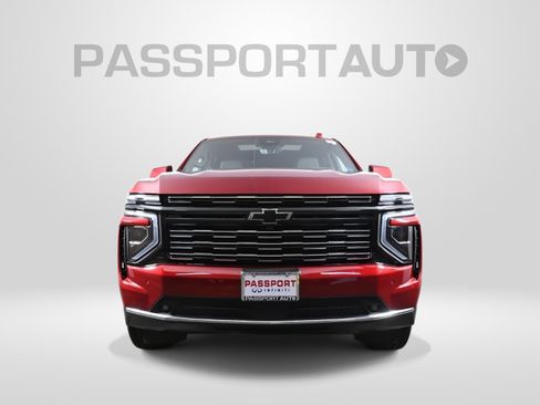 Used 2026 Chevrolet Tahoe High Country AWD/4WD image 2