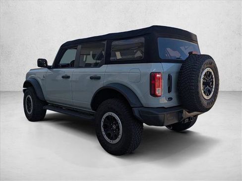 Used 2022 Ford Bronco Black Diamond w/ Sasquatch Package image 7