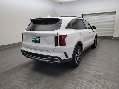 Used 2023 Kia Sorento S w/ Panoramic Sunroof Package FWD image 9