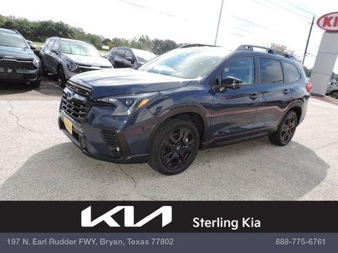 Used 2023 Subaru Ascent Onyx Edition Limited image 1