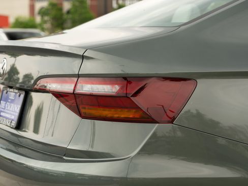 Used 2019 Volkswagen Jetta SEL FWD image 28