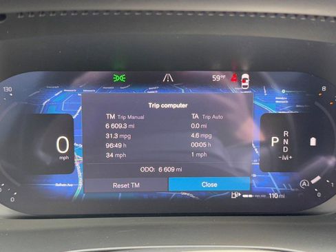 Certified 2025 Volvo XC40 B5 Plus image 20