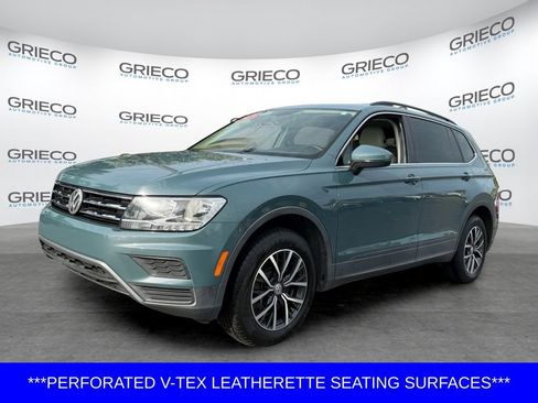 Used 2019 Volkswagen Tiguan SE w/ Panoramic Sunroof Package FWD image 3
