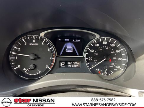 Used 2015 Nissan Pathfinder S image 21