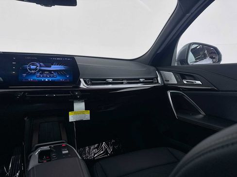 Used 2025 BMW X2 xDrive28i w/ Premium Package image 45