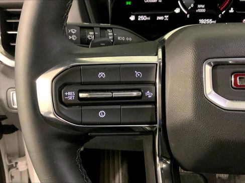 Used 2025 GMC Terrain Elevation AWD/4WD image 18