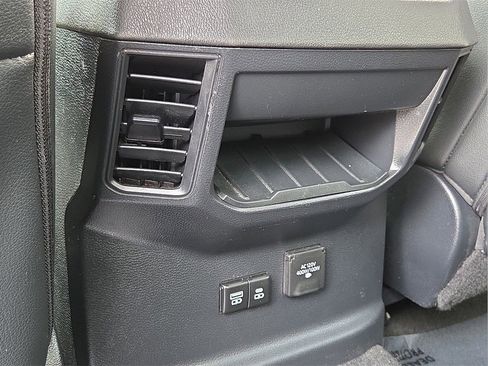 Used 2023 Toyota Tundra Limited image 12