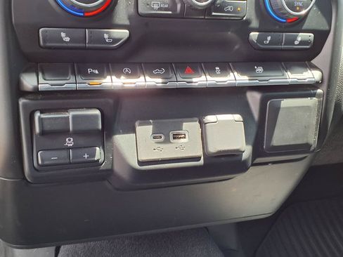 Used 2020 Chevrolet Silverado 1500 RST w/ All-Star Edition RWD image 28