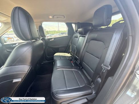 Used 2020 Ford Escape Titanium AWD/4WD image 29