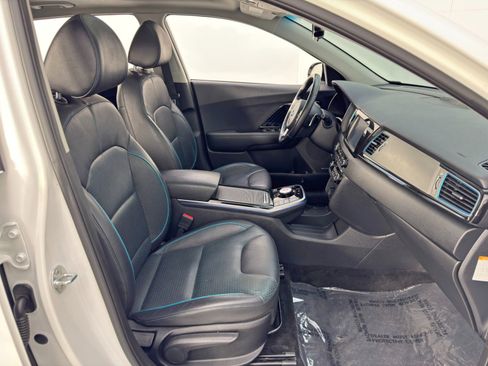 Used 2019 Kia Niro EX Premium image 15