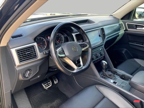 Used 2021 Volkswagen Atlas SE w/ Panoramic Sunroof Package FWD image 18