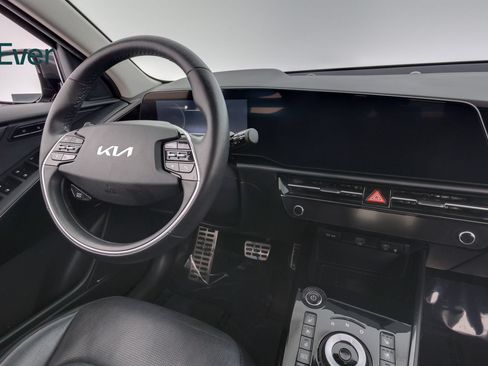 Used 2023 Kia Niro Wave w/ Wave Preserve Package FWD image 25