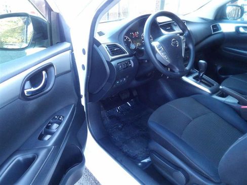Used 2017 Nissan Sentra S image 8
